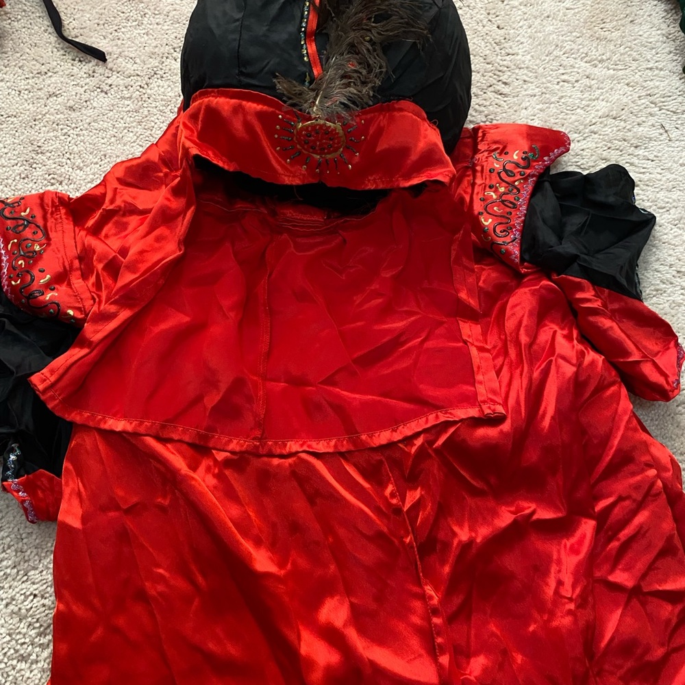 Costume